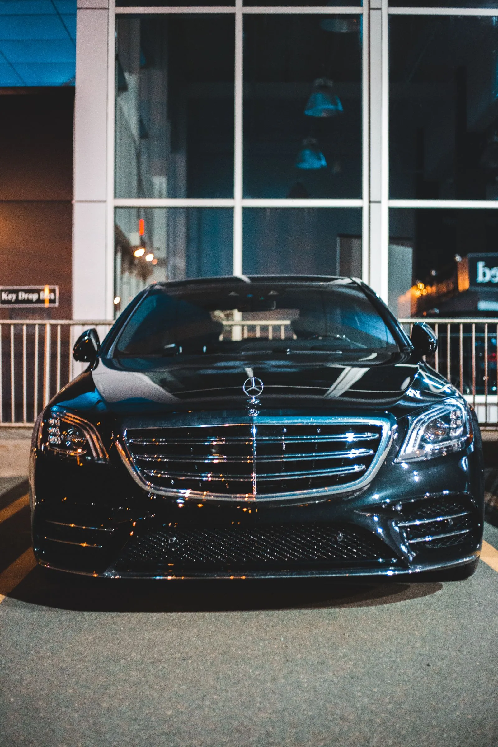 Седан Mercedes-Benz S-класса